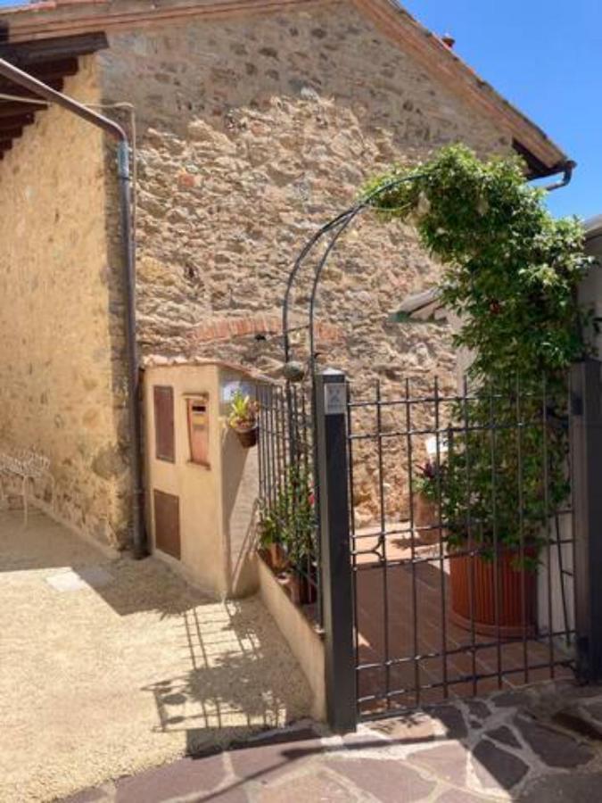 Hostal La Casina Delle Rondini Corsanico-Bargecchia Exterior foto
